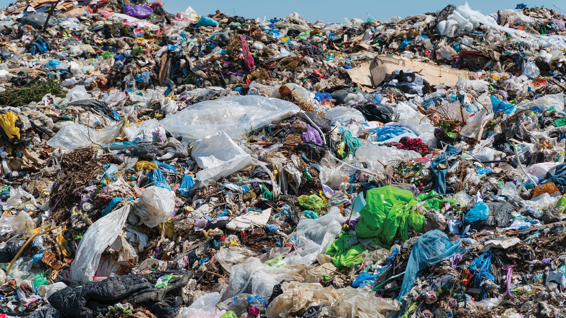 TURNING TRASH INTO VALUE IN A LOW-CARBON ECONOMY